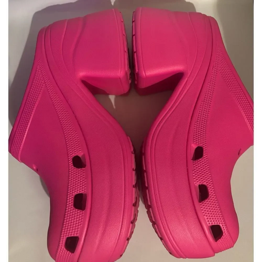CROCS  Siren Platform Clog in Pink Size W10 / M8 ~ Like New
